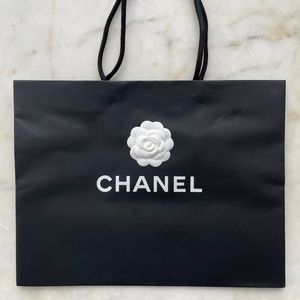 Chanel paper bag, with flower